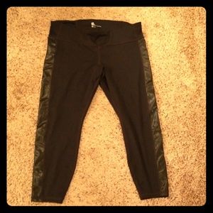 Gapfit leather trim leggings
